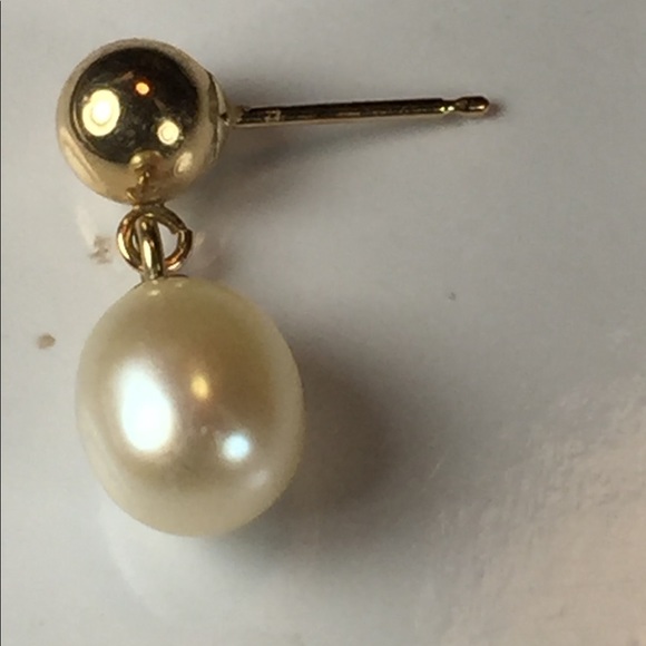Preloved 10K Drop Pearl Earrings - Picture 4 of 5